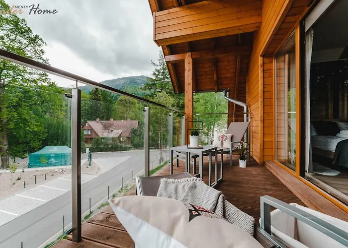 Wonder - Z Widokami I Blisko Szlakow - W Spokojnej Czesci Karpacza * 카르파츠